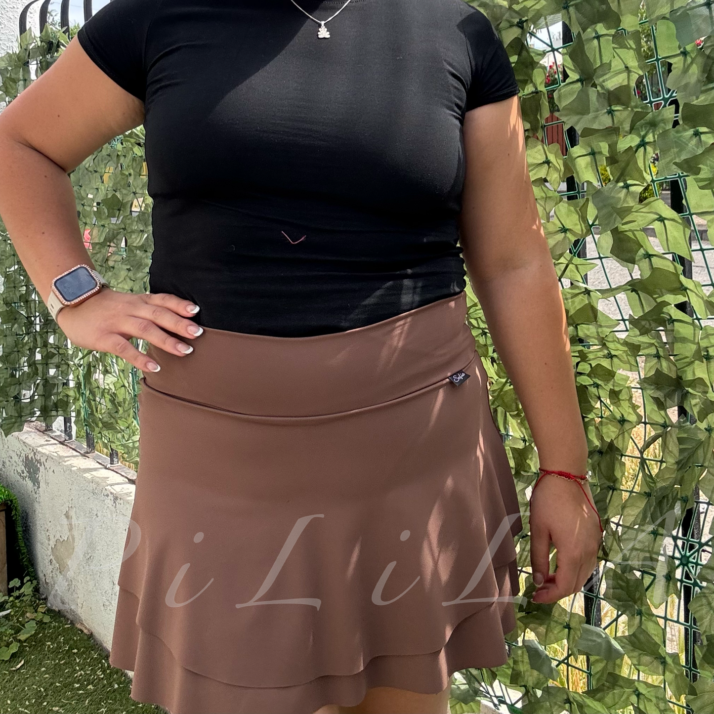 Falda short tela dupont brasileño