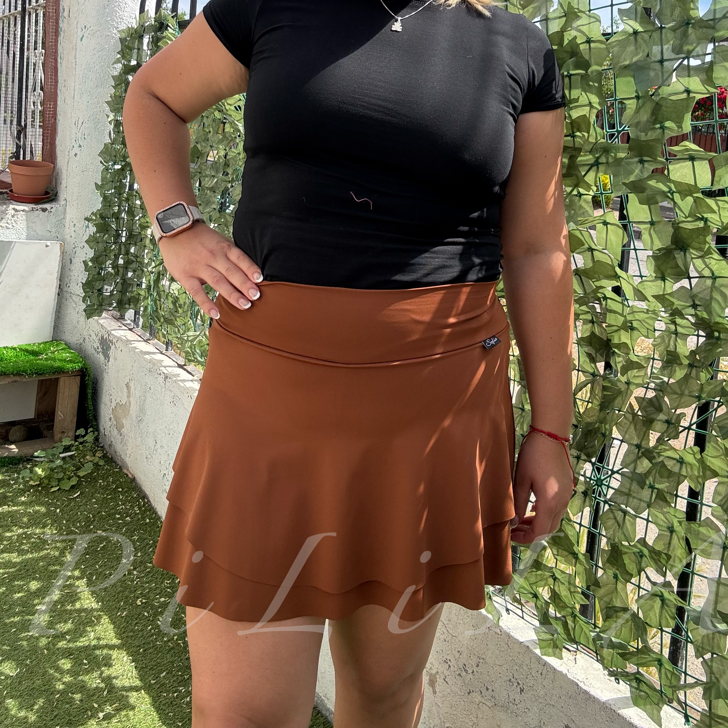 Falda short tela dupont brasileño