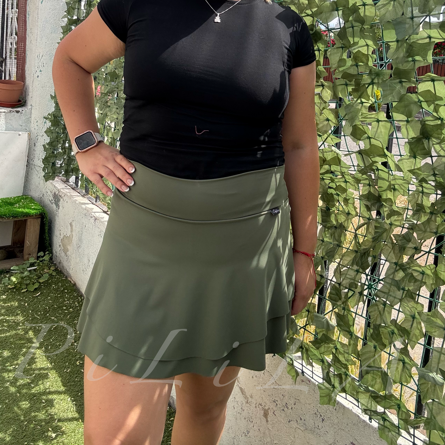 Falda short tela dupont brasileño